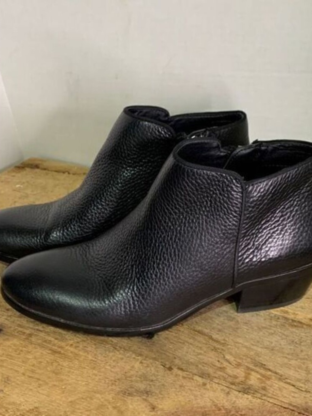Sam Edelman black pebbled boots leather shirt ankle western booties